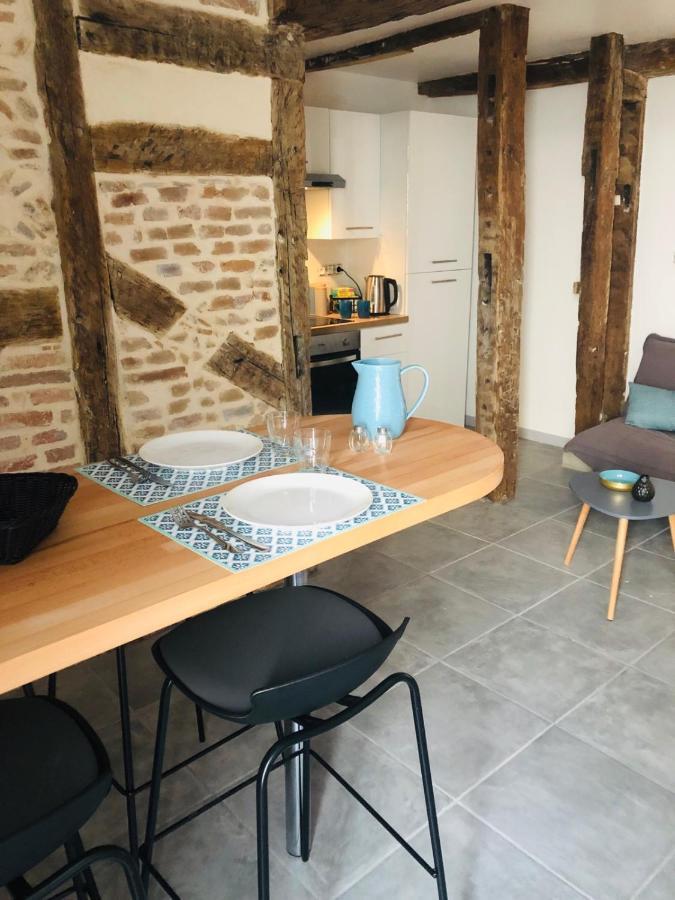 Joli Appartement Quartier Historique Moulins  Exterior foto